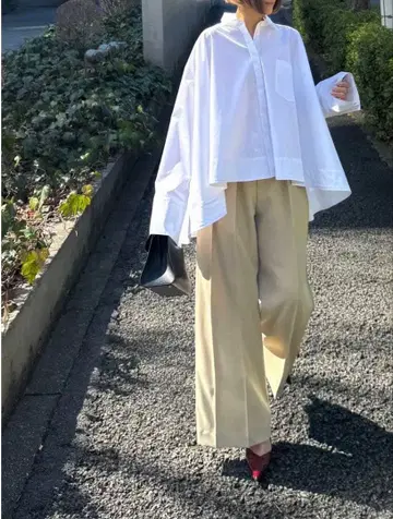 Cygne 정가 28,000엔 A라인 플레어 셔츠