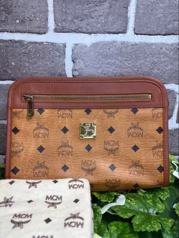 MCM!! 로고 프린트 클러치백