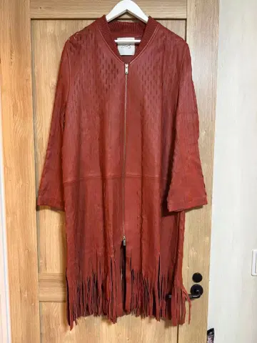 테라코타 가죽 프린지 코트