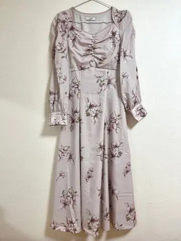 noela 꽃무늬 긴팔 원피스