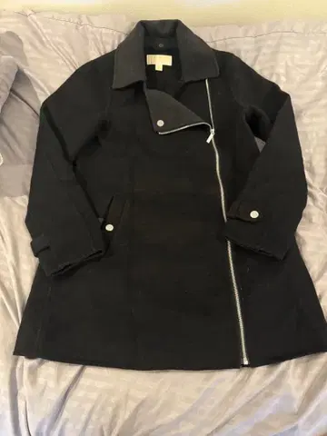 마이클코어스 블랙 울 코트 지퍼 포함