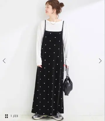 B.C STOCK 완판 벨로아 플라워 자수 원피스