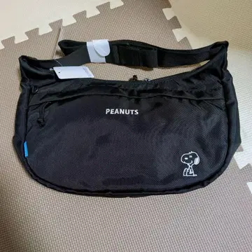 새상품 단종품 스누피 사선 가케 백 숄더백 블랙 콜라보
