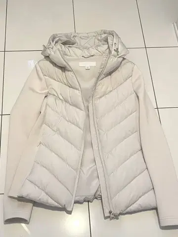 ZARA 대비 퍼프 자켓