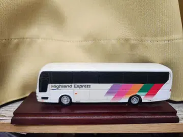 Highland Express 버스 미니카