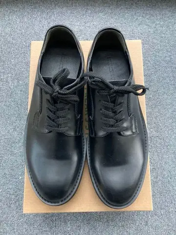 블랙 가죽 레이스업 슈즈