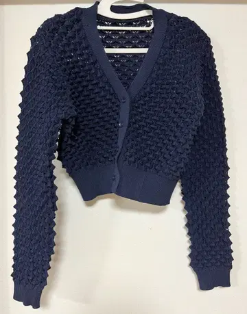 네이비 입체 편직 가디건