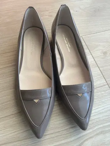 그린 레이블 릴랙싱 플랫슈즈 그레이지