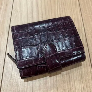 SAZABY 사자비 여성용 3단 폴더형 지갑 악어 무늬 와인 레드