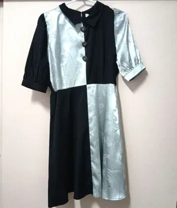 반팔 미니 원피스