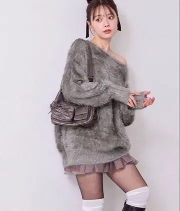 NICE CLAUP 라메 샤기 니트 튜닉