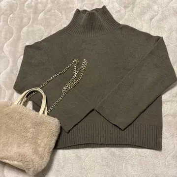 새상품급 BEAUTY&YOUTH 그레이 터틀넥 스웨터 프리 사이즈