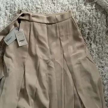 Sov. 플레어 스커트 36 베이지 택 포함 새상품