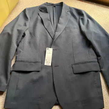 GU 쿨 비즈 테일러드 자켓 SW M 사이즈 네이비 택 포함