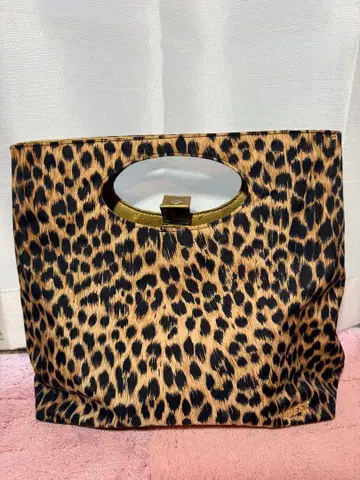GUESS 레오파드 무늬 토트백