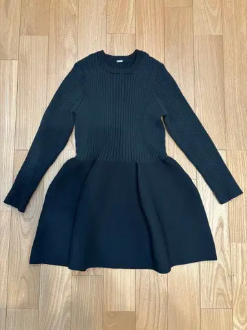 Mila Owen / 구조 실루엣 페플럼 니트 튜닉 ( 사이즈 1 )