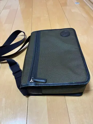 헌팅월드 숄더백