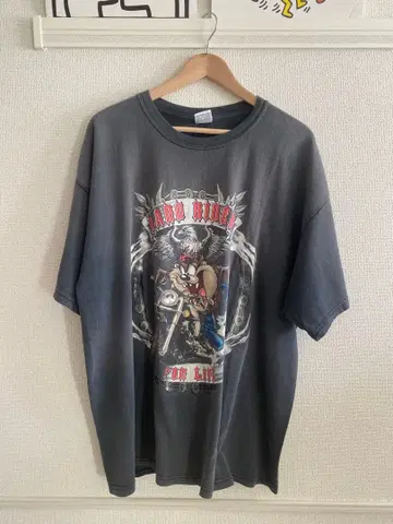 LOONEY TUNES 태즈매니안 데빌 T셔츠