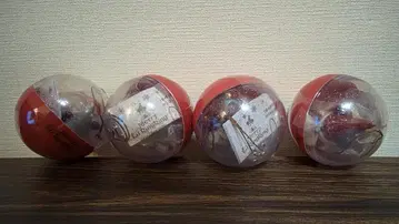 캡슐 토이 4개 세트 빨간색