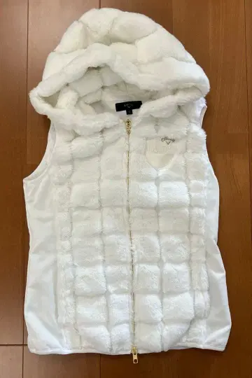 Callaway 후드 부착 퍼 베스트