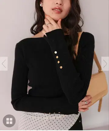 보트넥 골드 단추 디자인 니트
