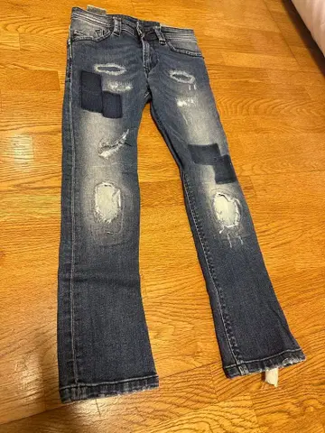 [ Disel ] 키즈 120 데미지 가공 슬림 청바지