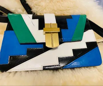 멀티 컬러 지그재그 패턴 숄더백