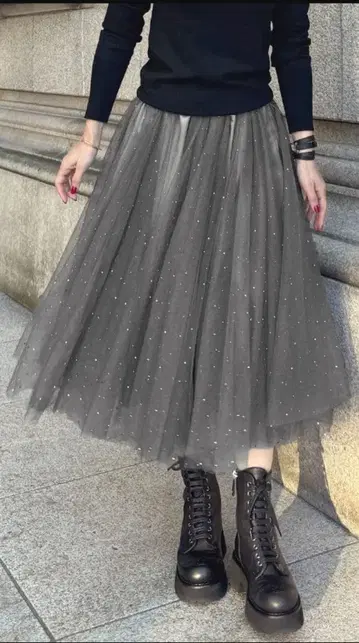 [12/26 삭제] 크리스탈 샤샤 스커트 그레이 제뉴 JENNE