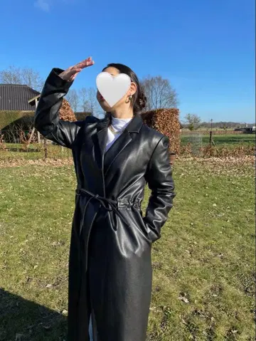 MANGO 블랙 가죽 롱 코트 허리 리본 포함