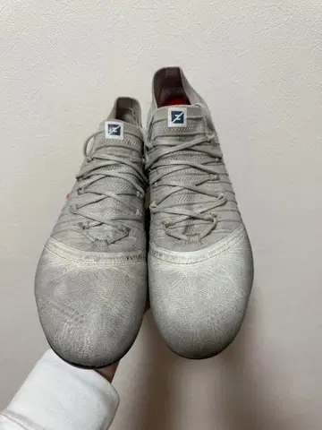 한정판 푸마 퓨처 Z 1.4 레더 터치 FG/AG 26.5