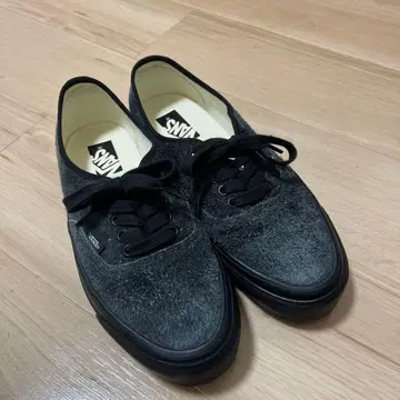 VANS 블랙 스웨이드 스니커즈