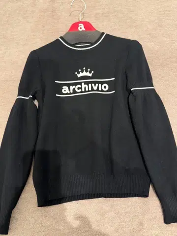 아키비오 블랙 풀오버 스웨터