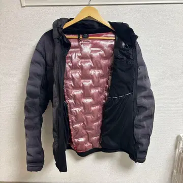 FieldCore 다운 자켓 블랙/레드