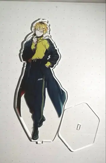 타카오 신사 오라오라 아크릴 스탠드 따뜻해지는 피스 아파트