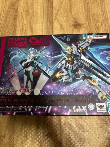 미개봉 새상품 스트라이크 프리덤 건담 이식 [하츠네 미쿠 Ver.]