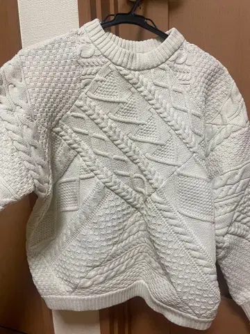 [ 니트 스웨터 ] 리사이클 폴리에스테르 패치워크 풀오버