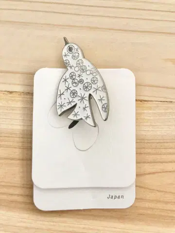 미나 페르호넨 새 브로치 초기 레어