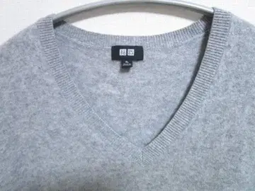 유니클로 V넥 캐시미어 니트 스웨터 XL
