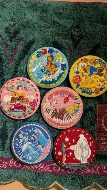 캐릭터 자수 핀 배지 6개 세트