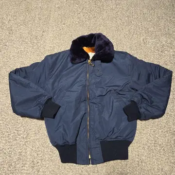 네이비 MA-1 자켓 퍼 포함