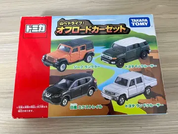 토미카 기프트 세트 산으로 드라이브! 오프로드 카 세트