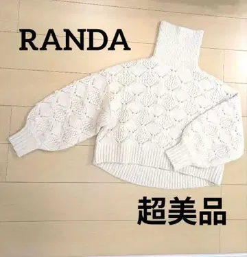 RANDA 컨디션 최상 아이보리 크롭 니트 터틀넥 스웨터