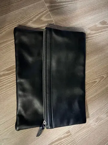 [새상품급] SHIPS 블랙 클러치백 합성 피혁