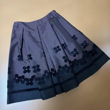 M'S GRACY 플라워 플레어 스커트 36