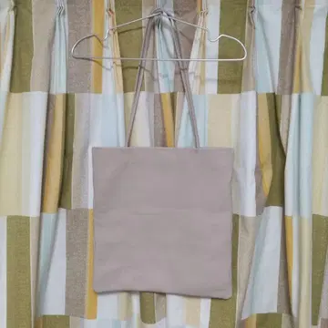 베이지 가죽 토트백