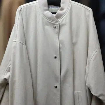 롱 바시티 자켓 같은 코트 미사용 새상품 미시착 택 포함