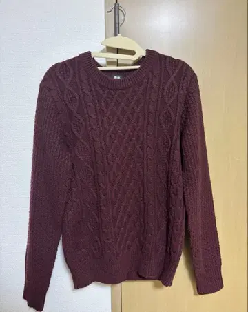 유니클로 와인 레드 케이블 니트 스웨터 M
