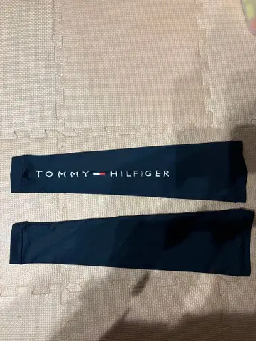 TOMMY HILFIGER 암커버 네이비
