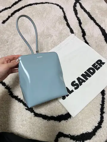 JIL SANDER 라이트 블루 가죽 토트백