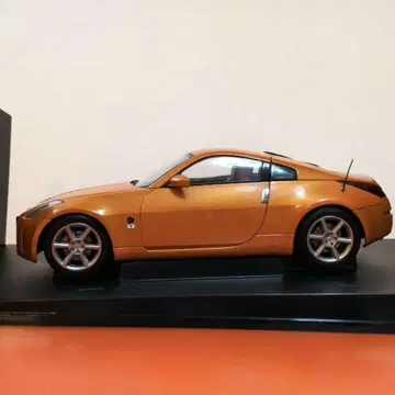 AUTOart NISSAN FAIRLADY 350Z 1/18